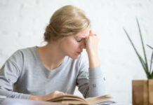 Врачи предупреждают о зимней хандре: вызывает подавленность и упадок сил